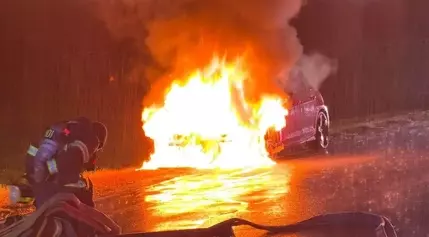 Rain aids firefighters in extinguishing Cumberland car fire