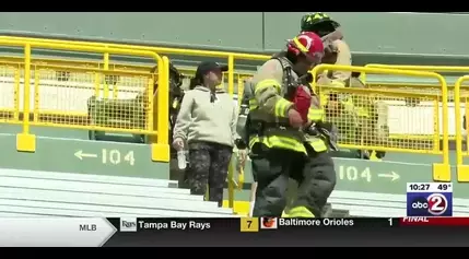 12th annual Memorial Stair Climb at Lambeau Field raises money for fallen firefighters