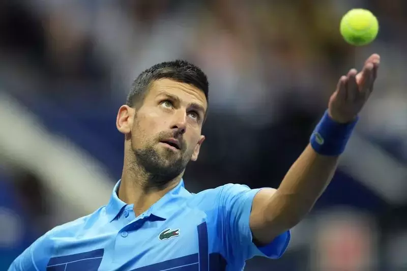 Tennis-Djokovic shut out as young guns usher in new Grand Slam era