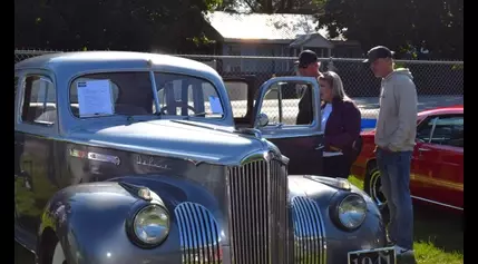 Spirit Lake celebrates Labor Day with car show, vendors