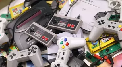 Italian authorities bust a  million video game trafficking ring — criminals smuggled pirated games and bootleg consoles from China