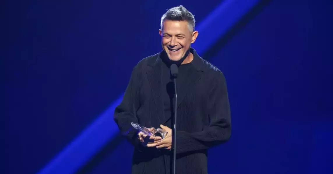 ‘Music Moves This Heart’: Alejandro Sanz Receives Lifetime Achievement Award at 2024 Billboard Latin Music Awards