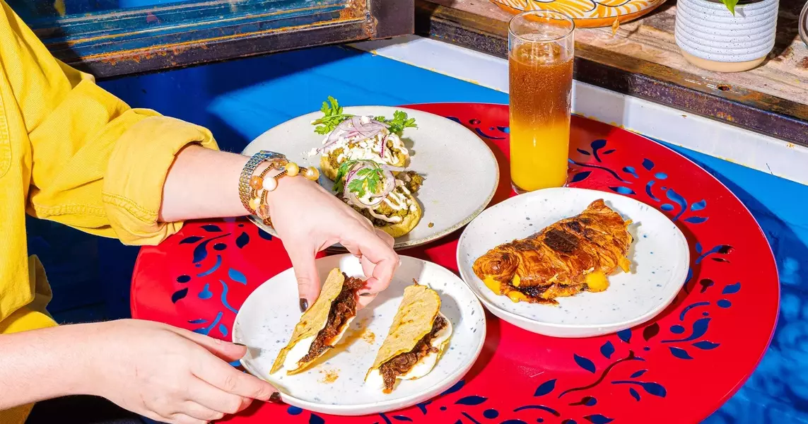 The Vivid Second Life of a Mexican Supper Club