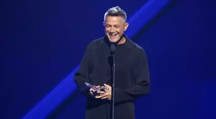 ‘Music Moves This Heart’: Alejandro Sanz Receives Lifetime Achievement Award at 2024 Billboard Latin Music Awards