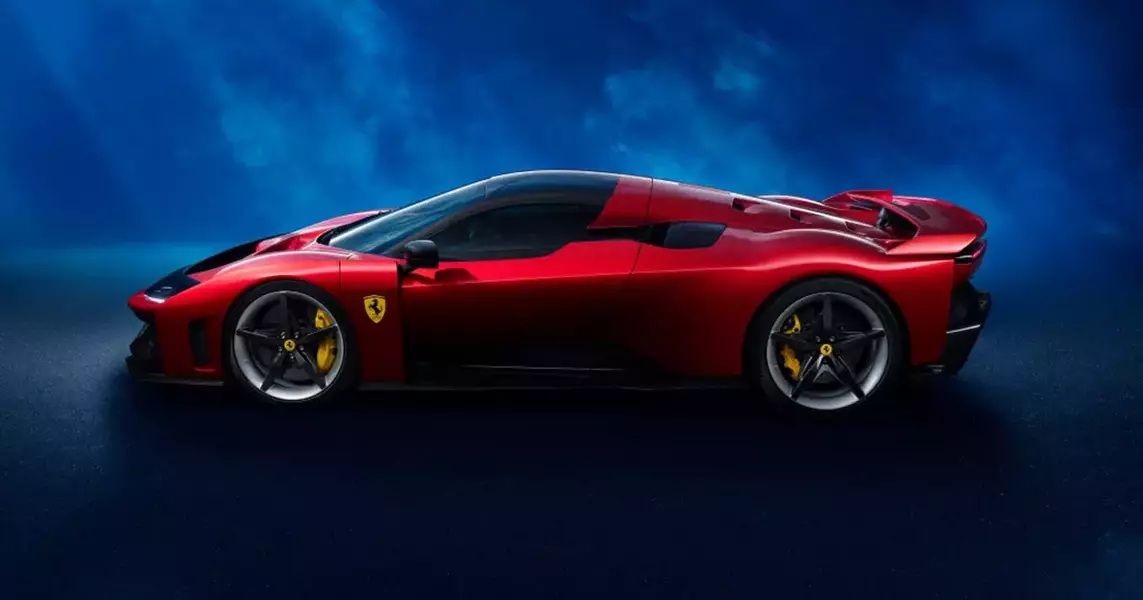 Ferrari’s New F80 Halo Car Has a Hybrid V-6 That Makes Over 1,100 HP