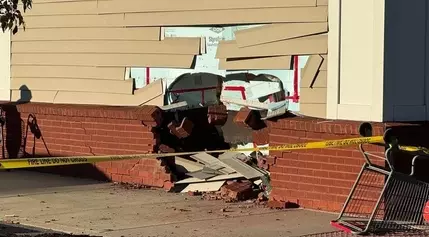 Niskayuna CVS pharmacy damaged, car towed