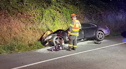 Snohomish County deputies suffer minor injuries after car chase on Highway 2