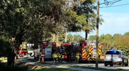 Clarkston Police respond to overturned car on East Ponce de Leon Avenue