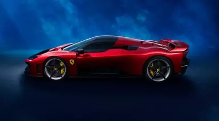 Ferrari’s New F80 Halo Car Has a Hybrid V-6 That Makes Over 1,100 HP