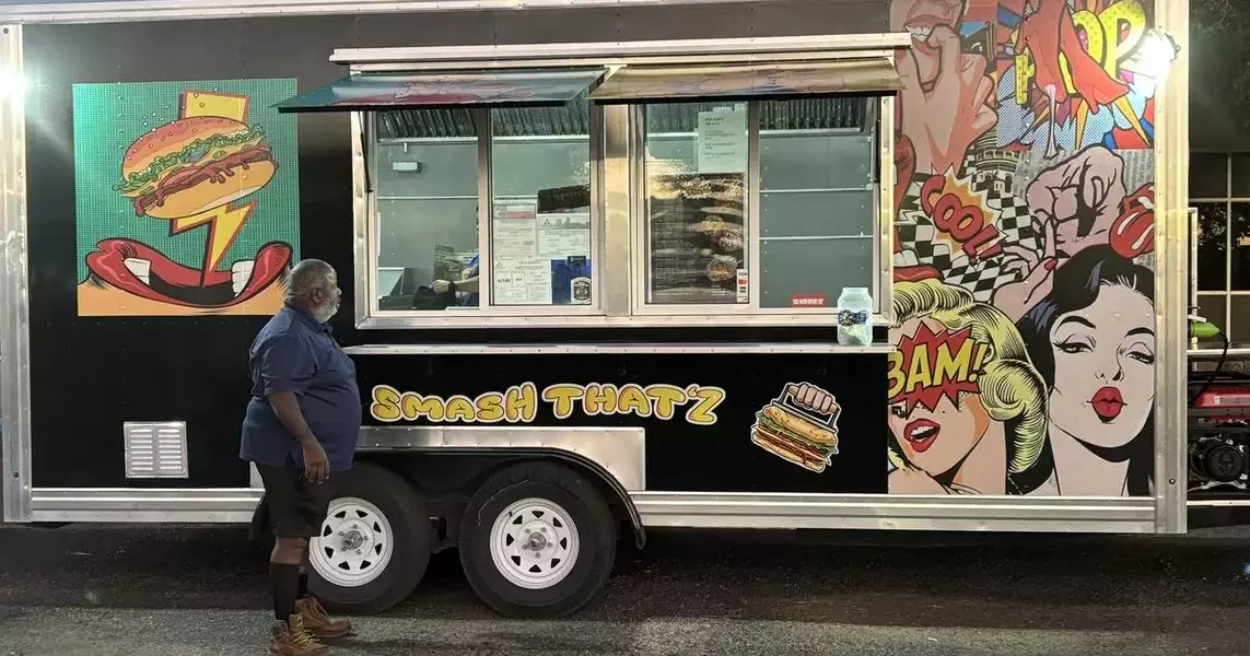 Savoring Amarillo's Culinary Gems: Smash That'z Food Truck Delights