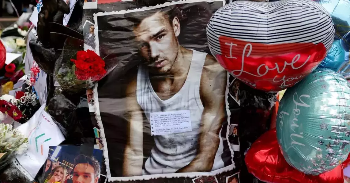 Liam Payne fans gather in great crowds to pay tribute in London’s Hyde Park