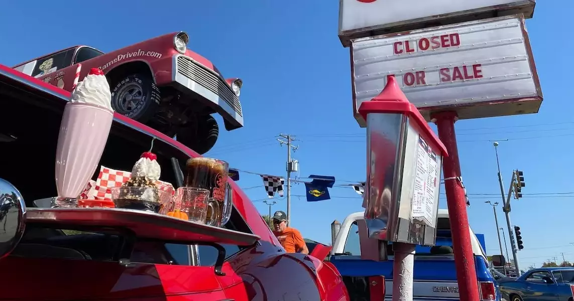 Going out in style: Byron car show celebrates Sam’s Drive-In before demolition