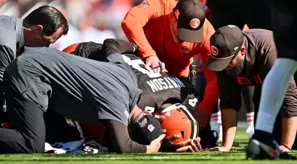 Deshaun Watson leaves Browns-Bengals game on cart in tears with Achilles injury