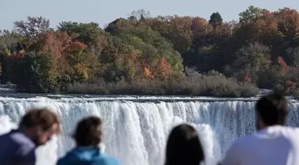 Tragedy at Niagara Falls: A Heartbreaking Incident Sparks Urgent Investigations