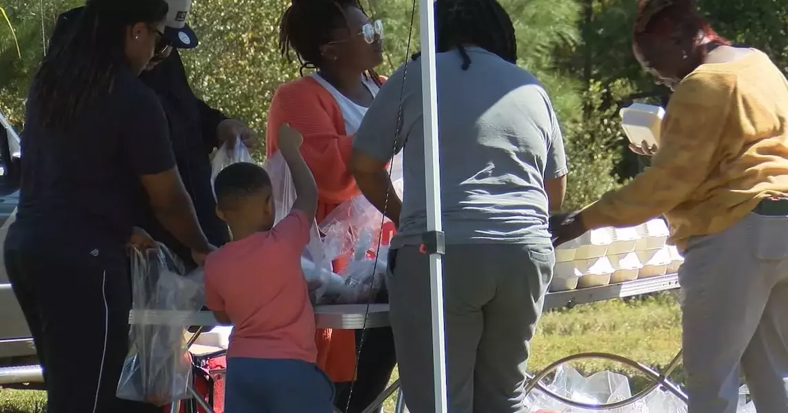 ACLU of Alabama holds food drive to encourage voter registration