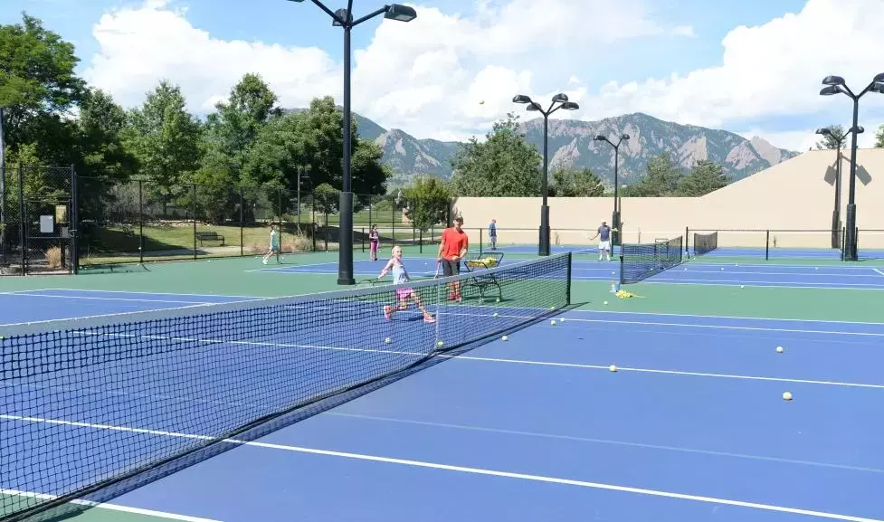 CU, City of Boulder team up to build tennis courts