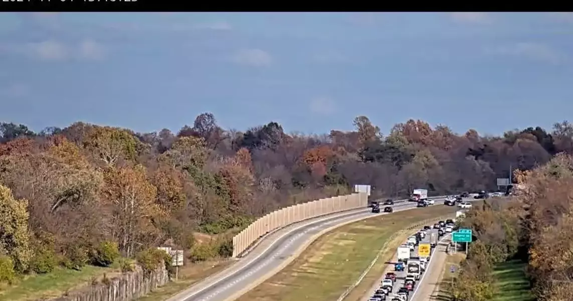 Pedestrian stuck, all lanes blocked after crash on Gene Snyder Freeway near Okolona