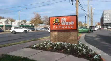 Honoring Those Who Serve: Mr. Wash's Patriotic Gesture