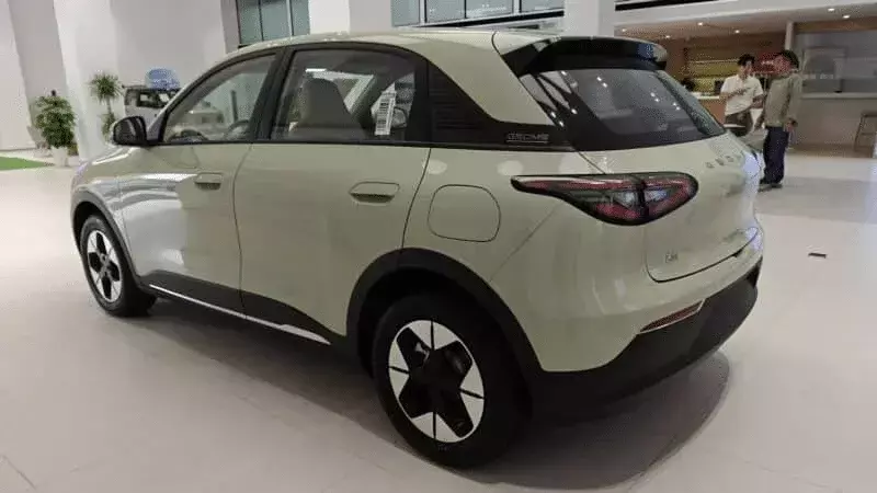 China's Electric Vehicle Market Soars in 2024: Key Models Redefine Segments