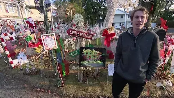 East Northport's Holiday Light Display for Ronald McDonald House