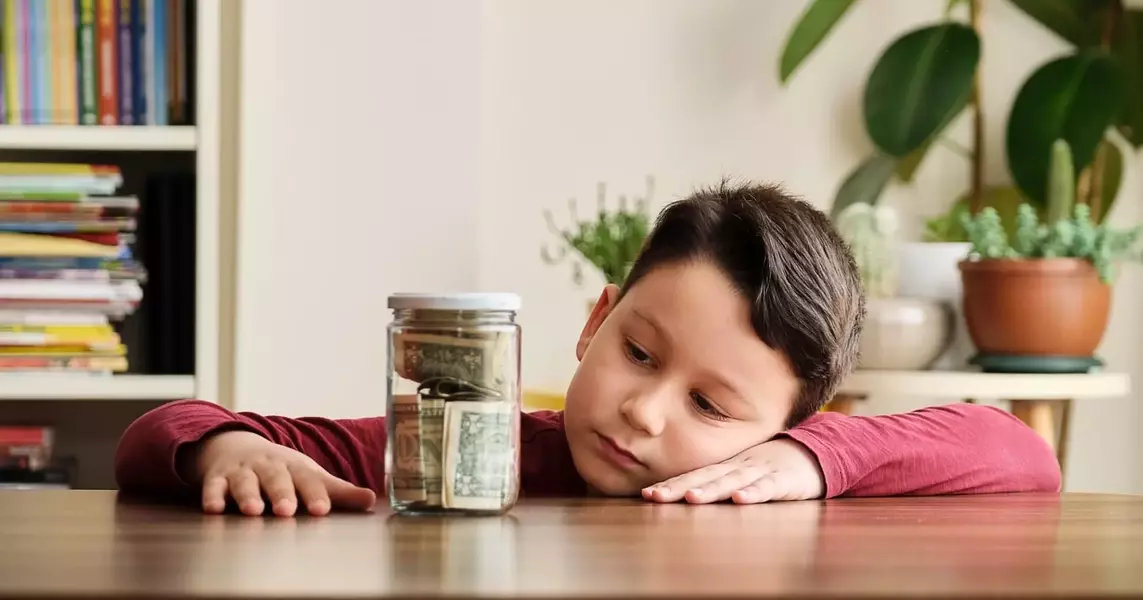 Unraveling the Hidden Links Between Childhood and Financial Habits