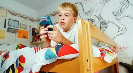 Reviving Childhood Nostalgia: High-Tech Devices Reimagine Classic Game Boy Experiences