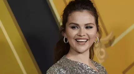 Selena Gomez and Benny Blanco's Hilarious Golden Globes Aftermath on Jimmy Kimmel Live!